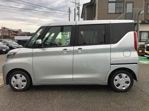 Mitsubishi eK Space