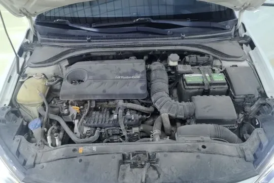 Hyundai Elantra (6th Generation / Lingdong)