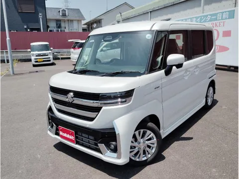 Suzuki Spacia Custom