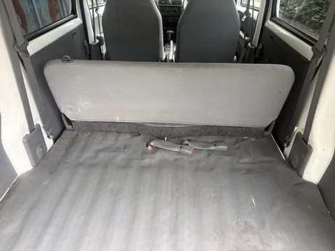 Nissan Clipper Van