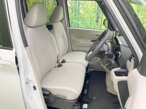 Mitsubishi eK Space