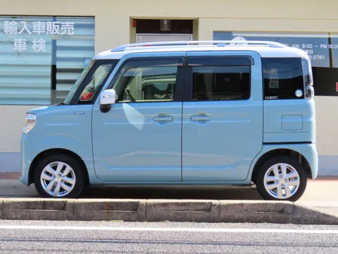 Suzuki Spacia