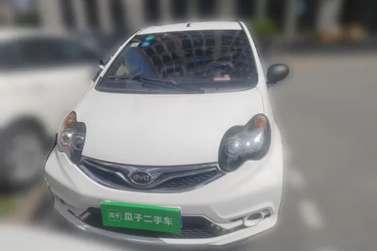 BYD F0