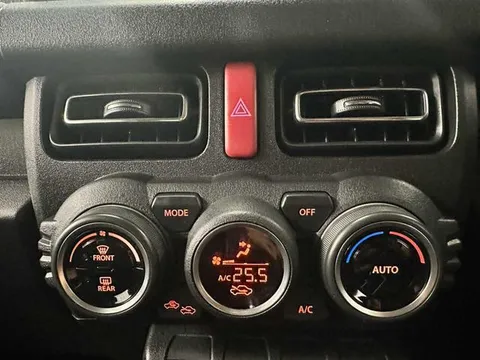 Suzuki Jimny Sierra