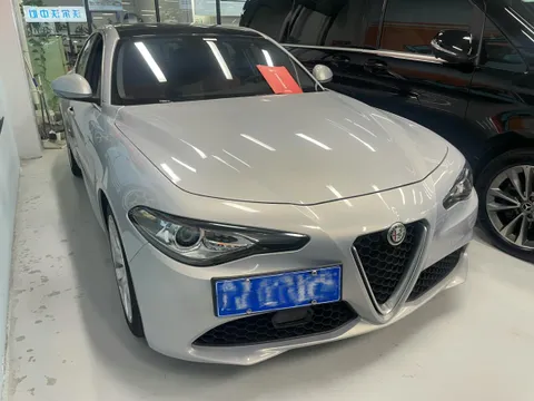 Alfa Romeo Giulia