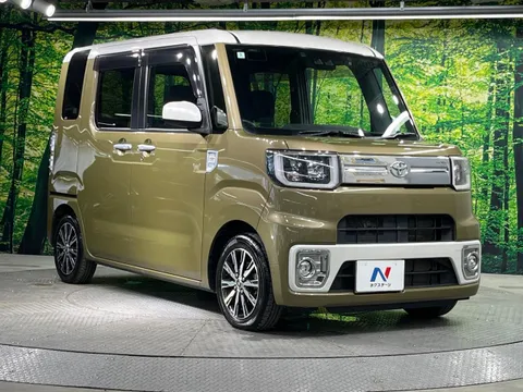 Toyota Pixis Mega