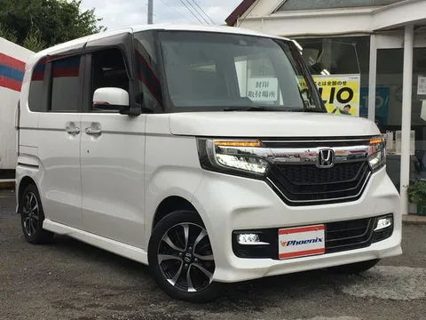 Honda N-BOX Custom