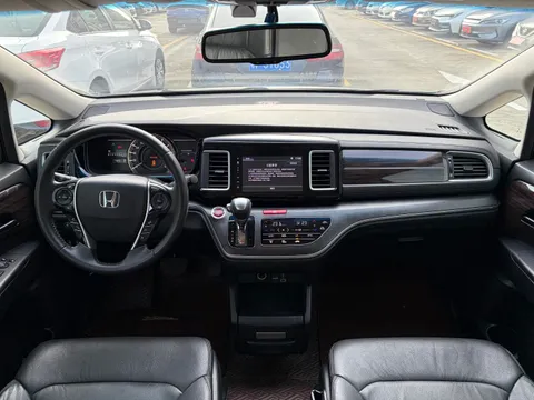 Honda Elysion