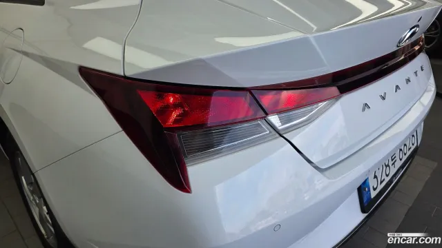 Hyundai Elantra (Avante)