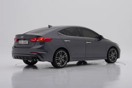 Hyundai Elantra (Avante)