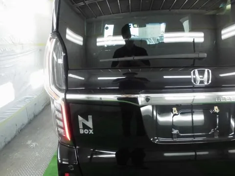 Honda N-BOX Custom