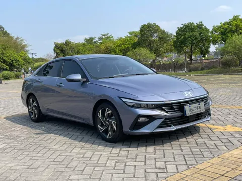 Hyundai Elantra (Avante)