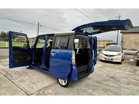 Honda N-BOX Plus