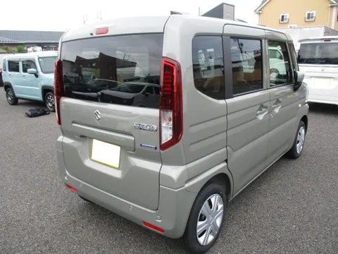 Suzuki Spacia