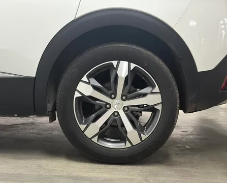 Peugeot 4008