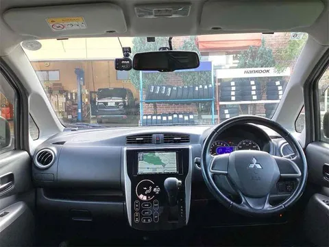 Mitsubishi eK Custom