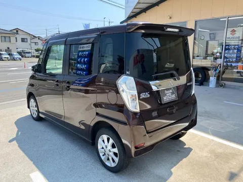 Mitsubishi eK Space