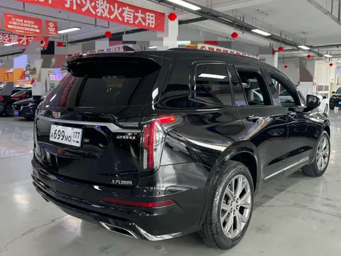 Cadillac XT6