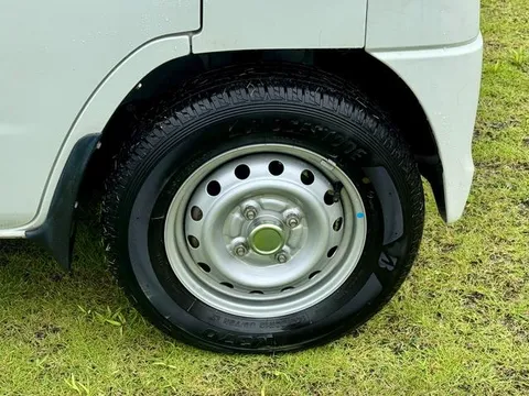 Mitsubishi Minicab Van
