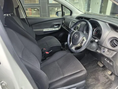 Toyota Yaris (Vitz)