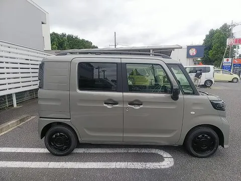 Suzuki Spacia Base