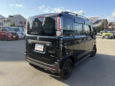 Suzuki Spacia Gear