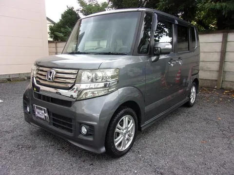 Honda N-BOX Custom