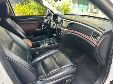 Gac GS8