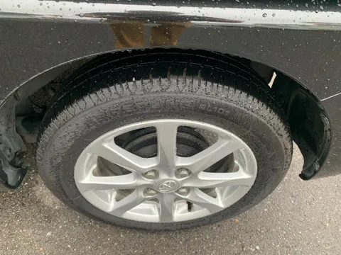 Toyota Pixis Mega