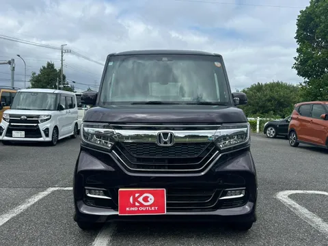 Honda N-BOX Custom