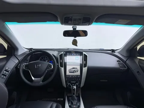 Luxgen SUV