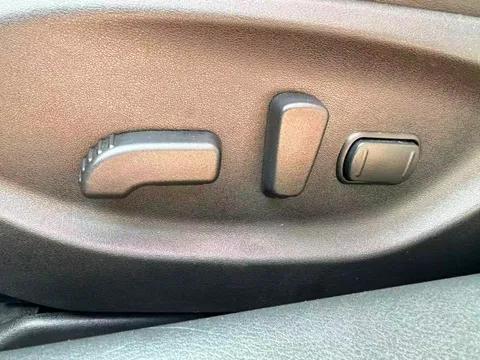 Infiniti Q50L