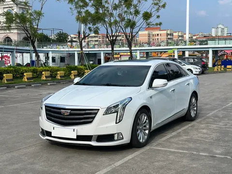 Cadillac XTS