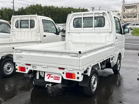 Nissan Clipper Truck