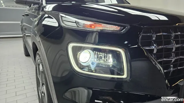 Hyundai Venue