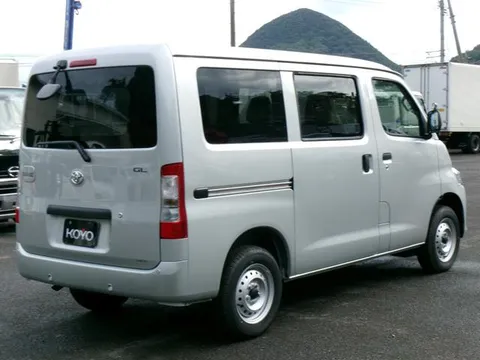 Toyota TownAce Van