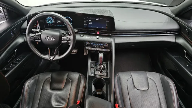 Hyundai Elantra (Avante)