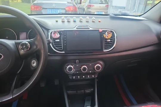 Kia Pegas