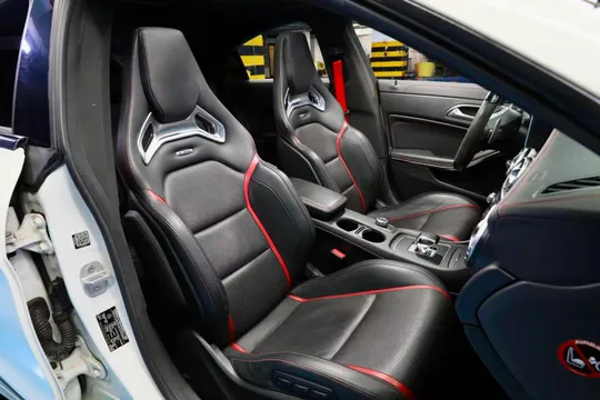 Mercedes-Benz Mercedes-Benz CLA