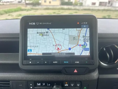 Honda N-BOX Custom