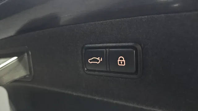 Genesis G90 (EQ900)
