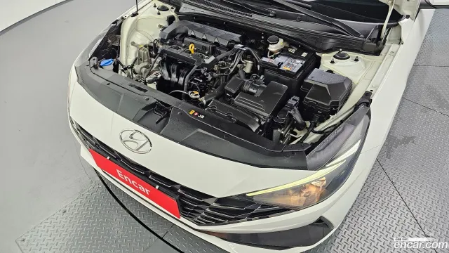 Hyundai Elantra (Avante)