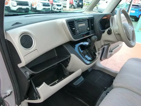 Mitsubishi eK Space