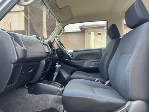 Nissan KIX