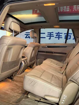 Mercedes-Benz R-Class