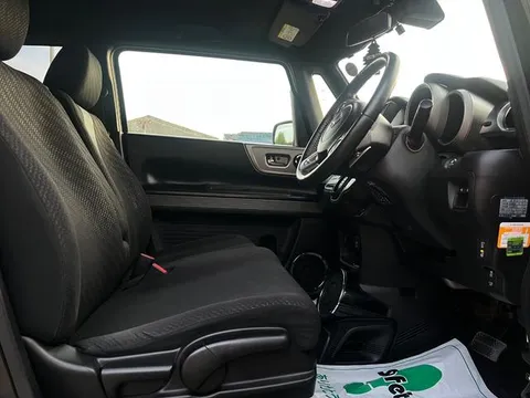 Honda N-BOX Slash