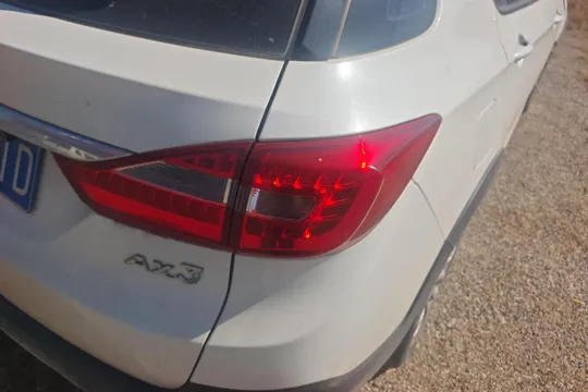 Dongfeng AX3