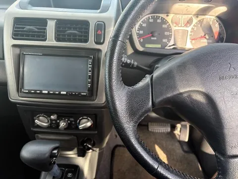 Mitsubishi Pajero Mini