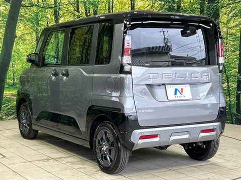 Mitsubishi Delica Mini