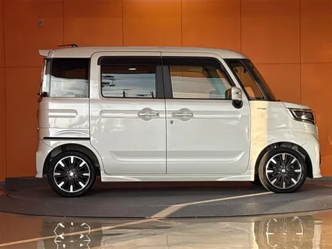 Suzuki Spacia Custom